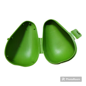 Tupperware Avocado Keeper Green 6358A-4 Storage